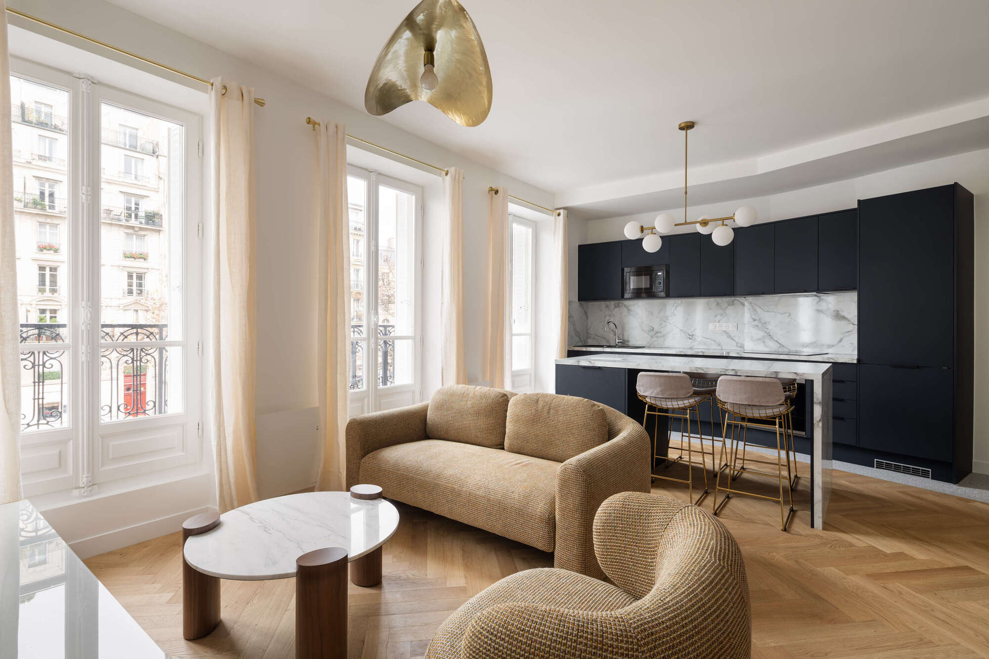 Travaux de rénovation d&rsquo;une cuisine intérieure ouverte et sur-mesure, au centre-ville de Strasbourg, en Alsace