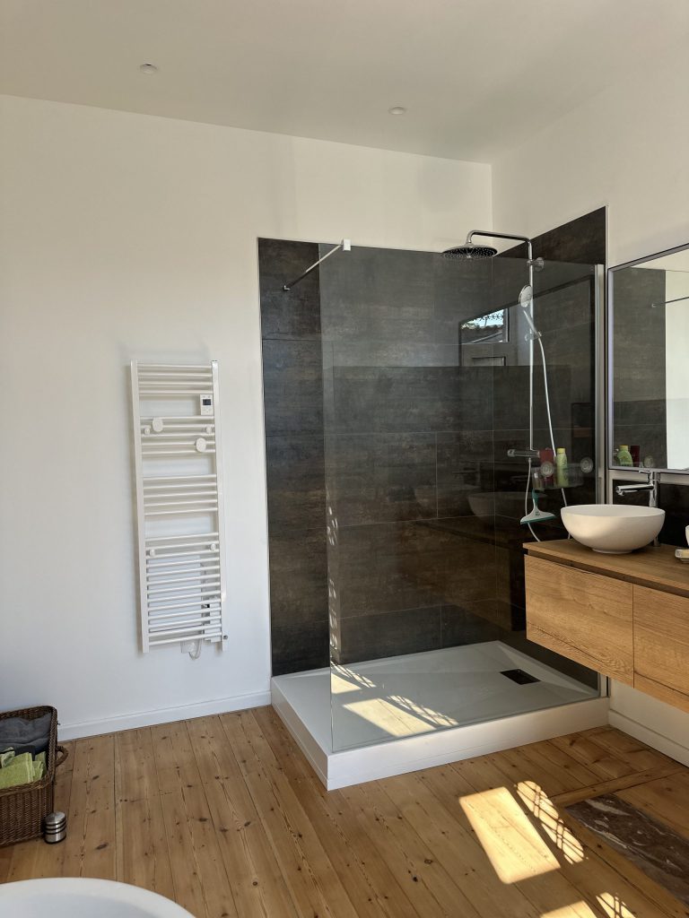 Rénovation et création d&rsquo;une salle de bain clé en main, avec installation du sanitaire à Illkirch, près de Strasbourg