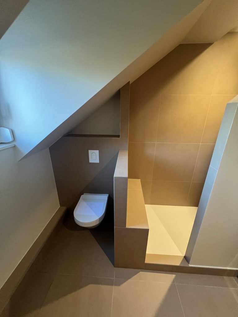 Travaux de rénovation complète sur mesure d&rsquo;une salle de bain haut de gamme clé en main à Strasbourg dans le Bas-Rhin – Quartier de la Robertsau